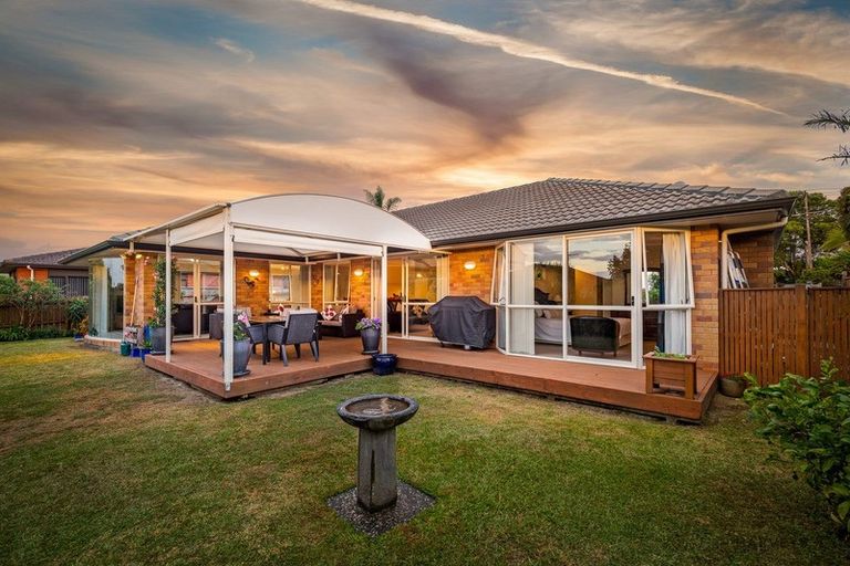 Photo of property in 185 Sturges Road, Henderson, Auckland, 0612