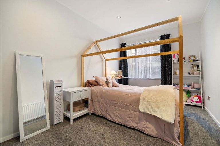 Photo of property in 57 Mcdonnell Road, Arrowtown, 9302