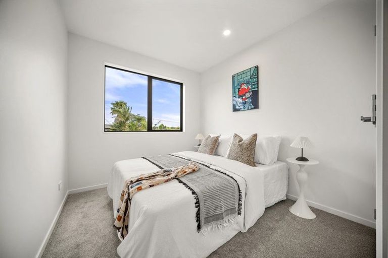 Photo of property in 21c Hillcrest Avenue, Hillcrest, Auckland, 0627