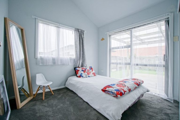 Photo of property in 26 Chatsworth Place, Highbury, Palmerston North, 4412