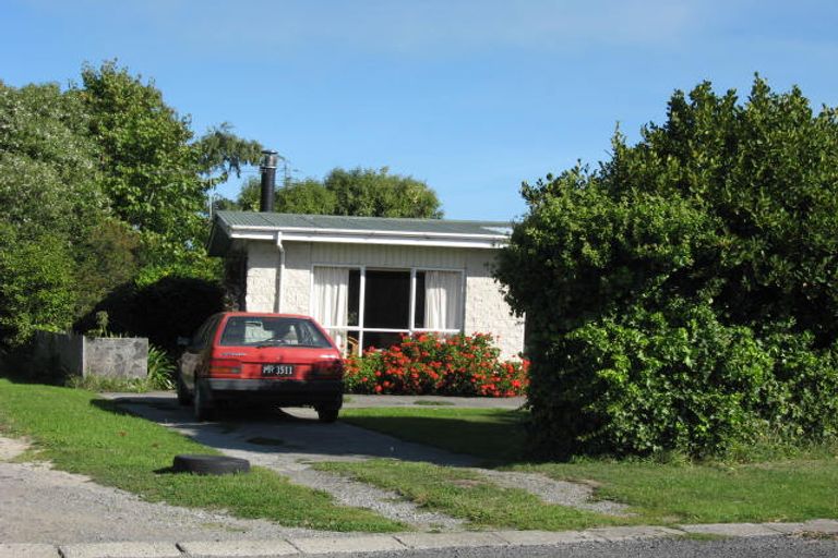 Photo of property in 12 Carston Street, Leeston, 7632