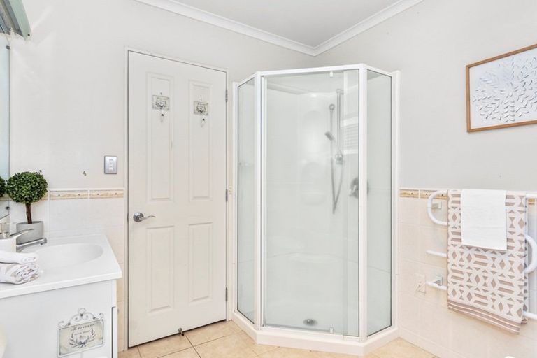 Photo of property in 2 Warrington Street, Matua, Tauranga, 3110