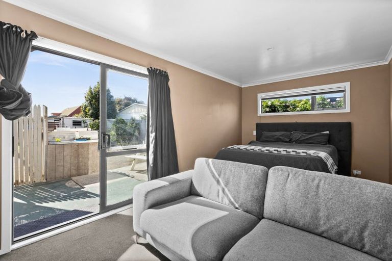 Photo of property in 3 Antrim Place, Tamatea, Napier, 4112