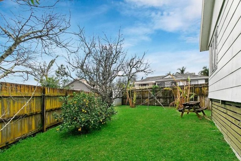 Photo of property in 4 Kepler Place, Clover Park, Auckland, 2019