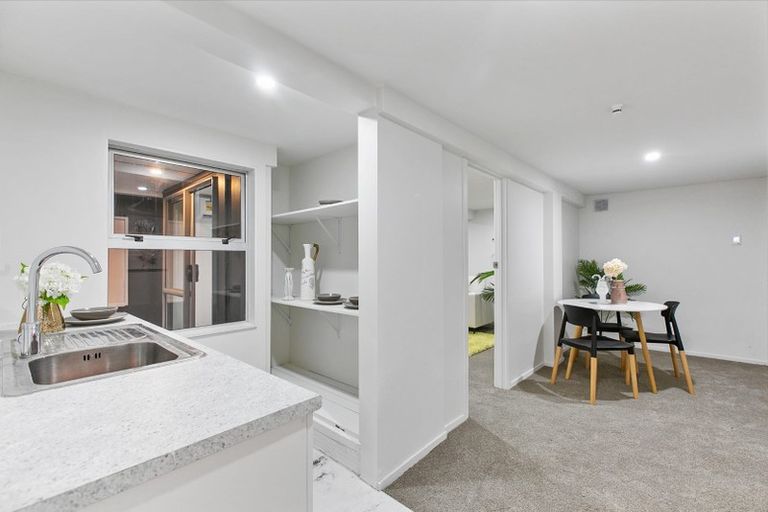 Photo of property in 82b Vodanovich Road, Te Atatu South, Auckland, 0610