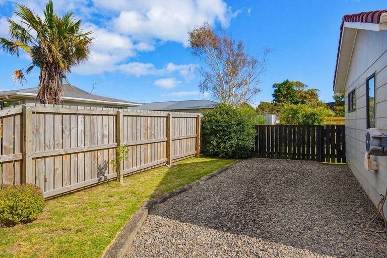 Photo of property in 4 Sharda Grove, Paraparaumu Beach, Paraparaumu, 5032