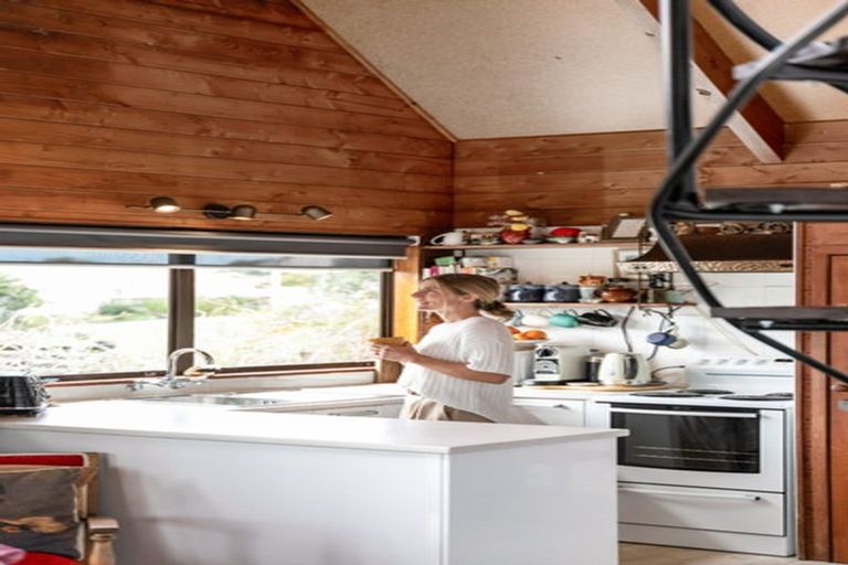 Photo of property in 111 Weka Street, Whangamata, 3620