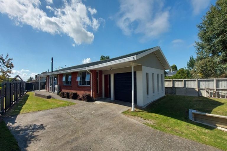 Photo of property in 54 Cressida Avenue, Stratford, 4332