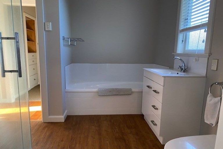 Photo of property in 204 Prospect Road, Hastings, 4122