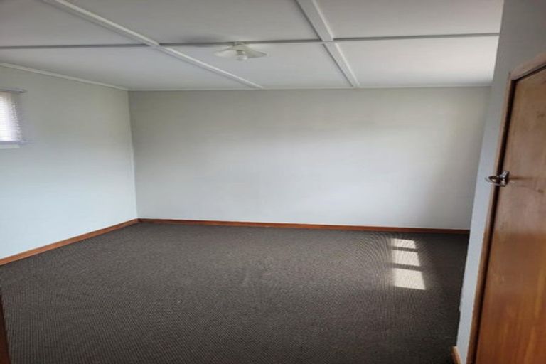 Photo of property in 7 Truby King Street, Merrilands, New Plymouth, 4312