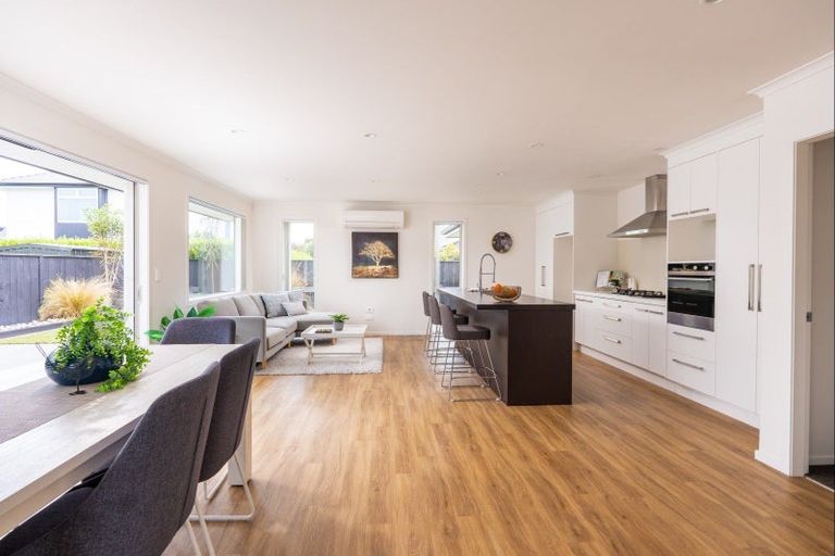 Photo of property in 8 Huka Heights Drive, Rangatira Park, Taupo, 3330