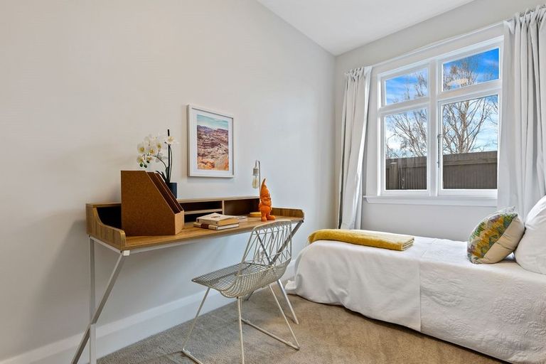 Photo of property in 1/19 Hills Road, Edgeware, Christchurch, 8013