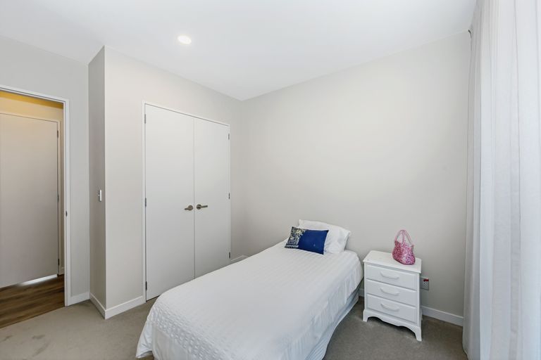 Photo of property in 23 Flavell Drive, Orewa, 0931