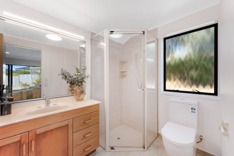 Photo of property in 105 Oliver Road, Eastern Beach, Auckland, 2012