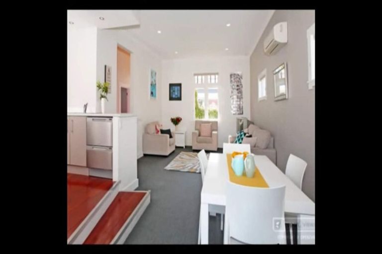 Photo of property in 11 Medway Street, Island Bay, Wellington, 6023