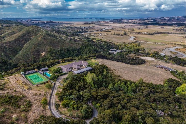 Photo of property in 184 North Road, Clevedon, Papakura, 2582