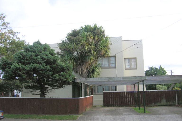 Photo of property in 2/3 Mudie Street, Alicetown, Lower Hutt, 5010