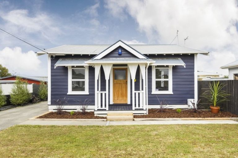 Photo of property in 19 Carlisle Street, Milson, Palmerston North, 4414