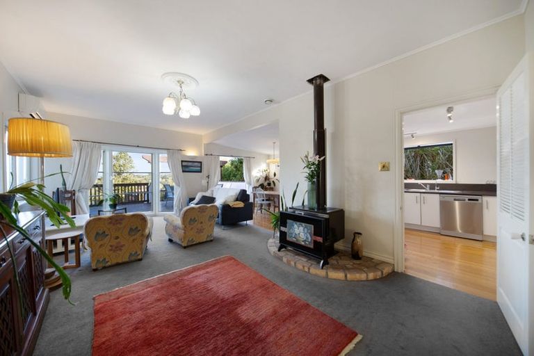 Photo of property in 23 Pohutukawa Avenue, Shelly Park, Auckland, 2014