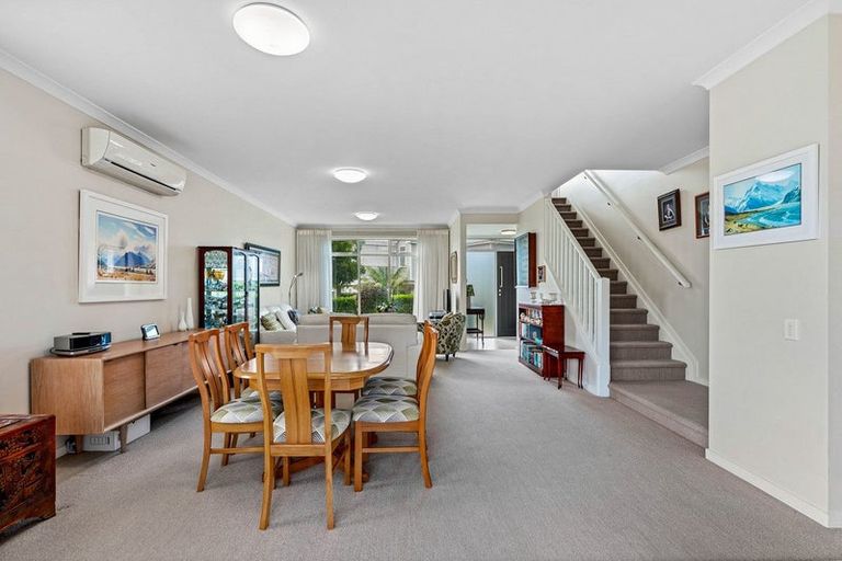 Photo of property in 61 Panorama Heights, Orewa, 0931
