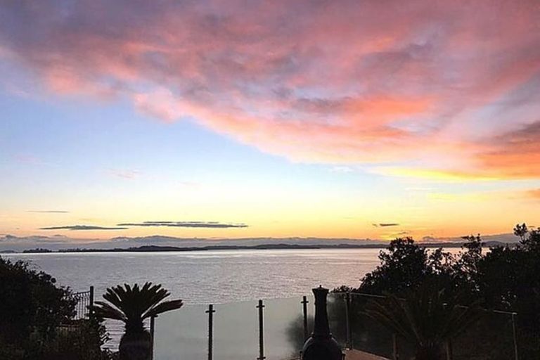 Photo of property in 84 Clovelly Road, Bucklands Beach, Auckland, 2012