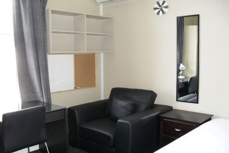 Photo of property in 54 Queen Street, North Dunedin, Dunedin, 9016