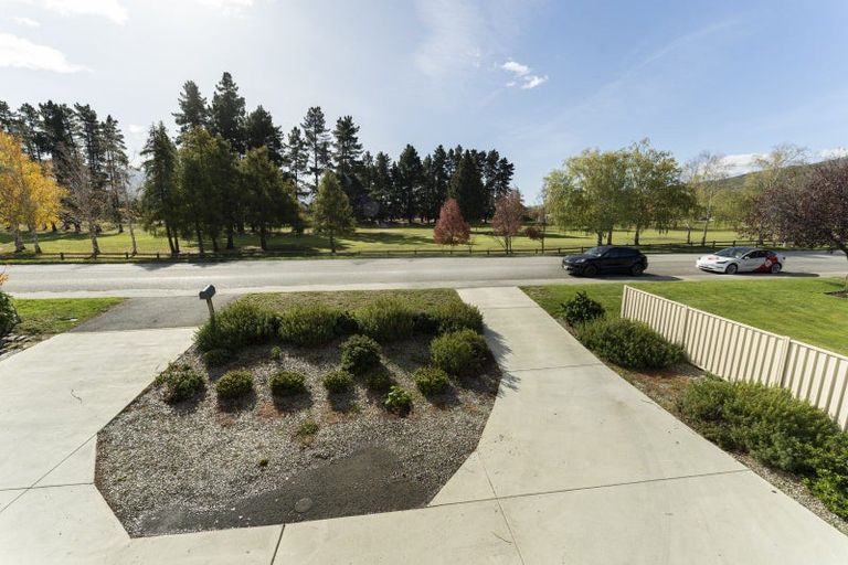 Photo of property in 66 Neplusultra Street, Cromwell, 9310