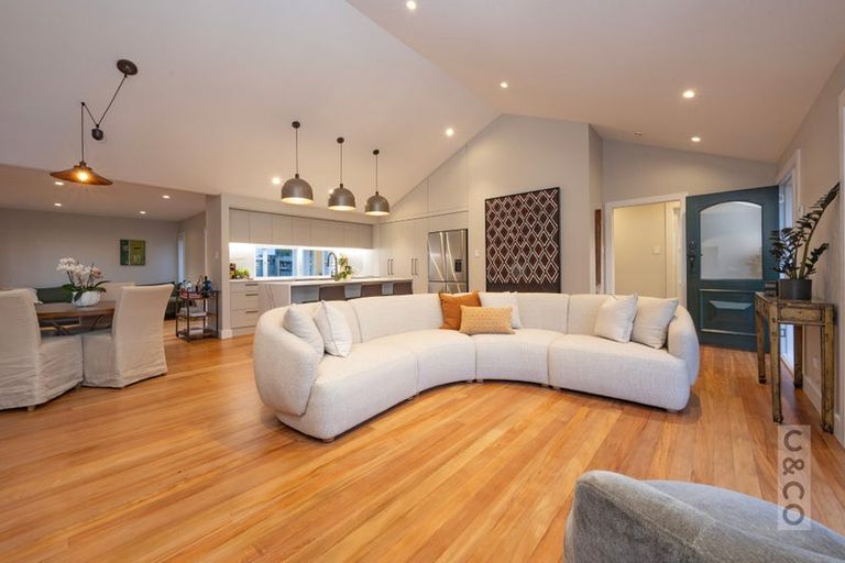 Photo of property in 2 Queen Street, Riverhead, 0820