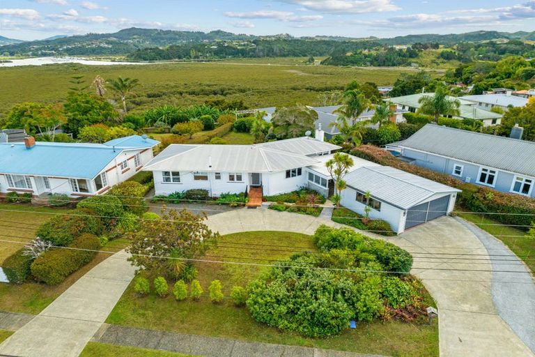 Photo of property in 6 George Point Road, Onerahi, Whangarei, 0110