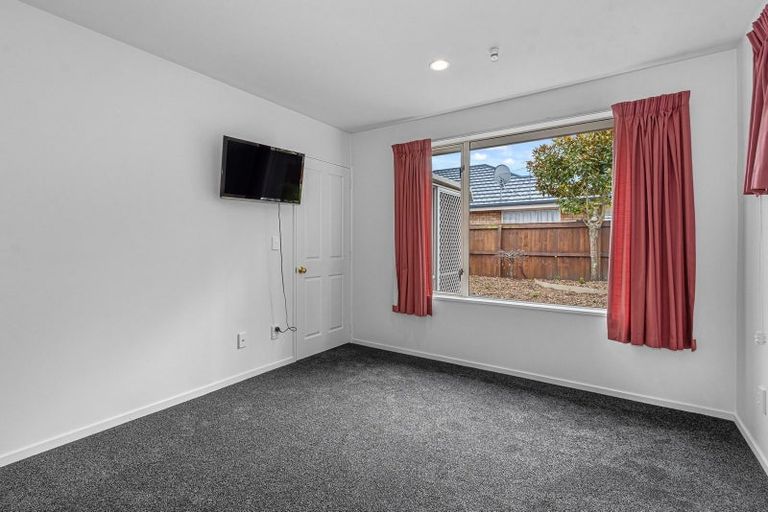 Photo of property in 1 Ashmore Lane, Strowan, Christchurch, 8052