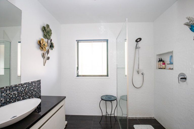 Photo of property in 7 Madgwick Place, Ngatea, 3503