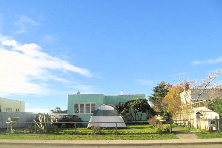 Photo of property in 1002 Heretaunga Street East, Parkvale, Hastings, 4122