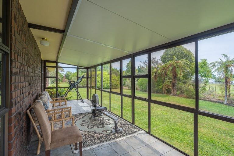Photo of property in 185 Waitohu Valley Road, Otaki, 5583