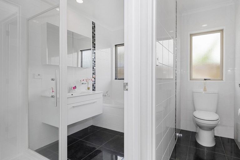 Photo of property in 20 Longstead Avenue, Papamoa Beach, Papamoa, 3118