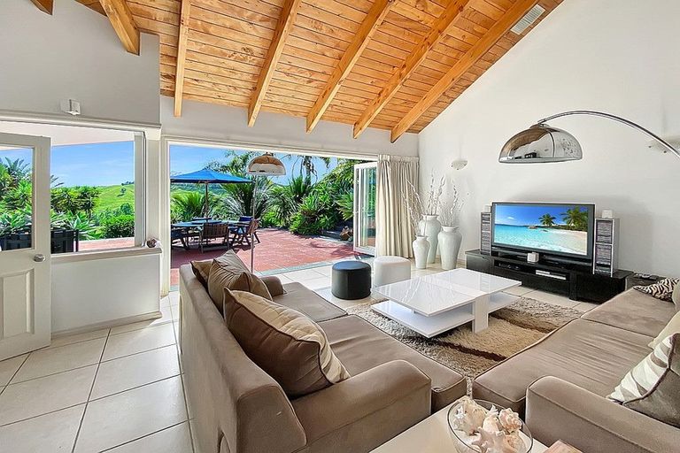 Photo of property in 62 River Drive, Kerikeri, 0294