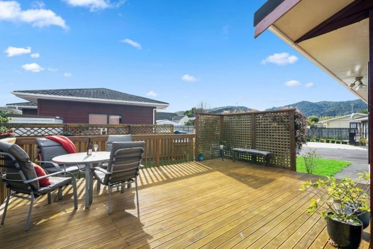 Photo of property in 3/8 Hewer Crescent, Naenae, Lower Hutt, 5011
