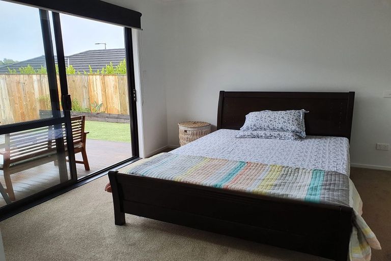 Photo of property in 65 Nobilo Road, Kumeu, 0810