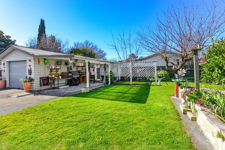 Photo of property in 218 Tudor Avenue, Mayfair, Hastings, 4122