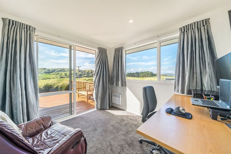 Photo of property in 46 Mo Street, Camborne, Porirua, 5026