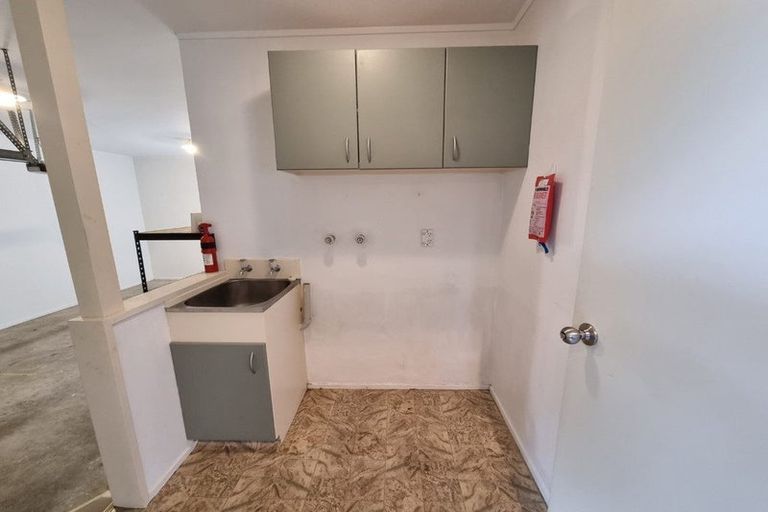 Photo of property in 9b Barraud Place, Pukehangi, Rotorua, 3015