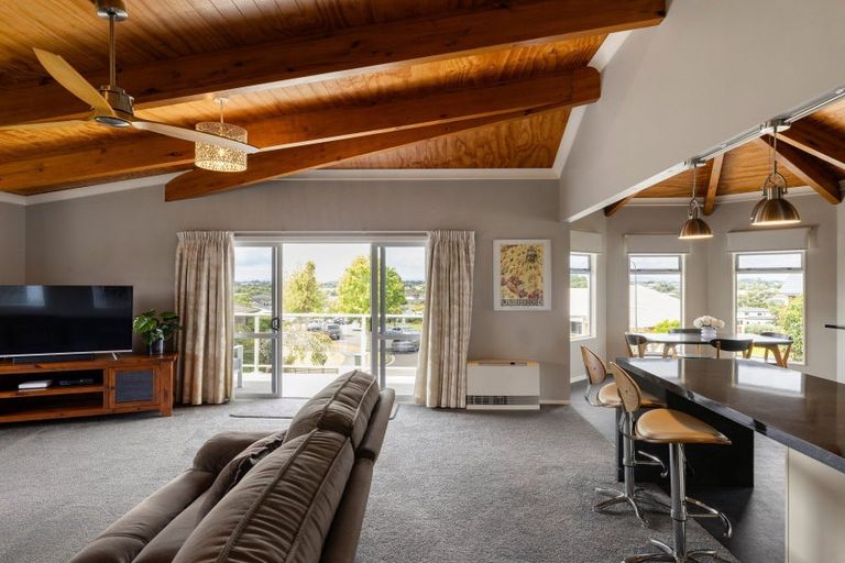 Photo of property in 26 Highgrove Drive, Grandview Heights, Hamilton, 3200