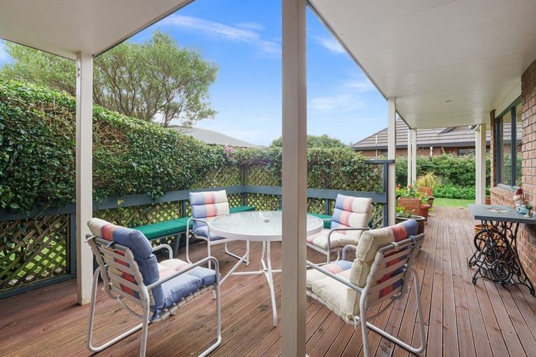 Photo of property in 35 Regent Drive, Paraparaumu Beach, Paraparaumu, 5032