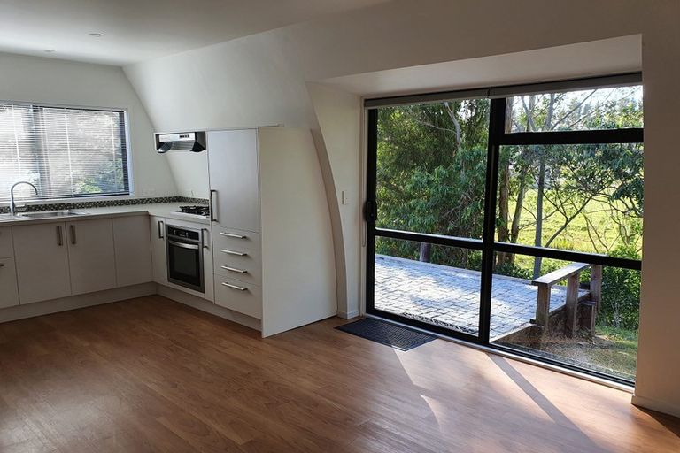 Photo of property in 17 Hayley Lane, East Tamaki Heights, Auckland, 2016