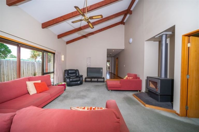 Photo of property in 421 Marshland Road, Marshland, Christchurch, 8083