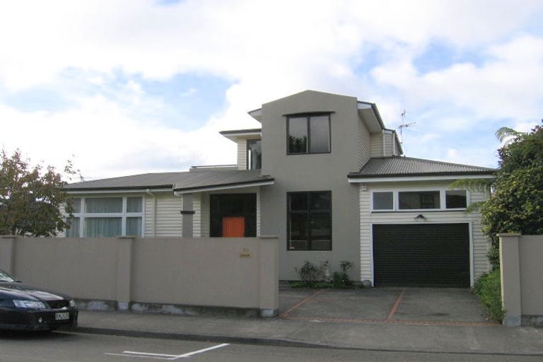 Photo of property in 30 Military Road, Boulcott, Lower Hutt, 5010