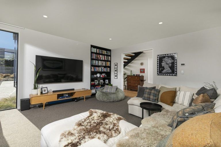 Photo of property in 170b Beacon Point Road, Wanaka, 9305