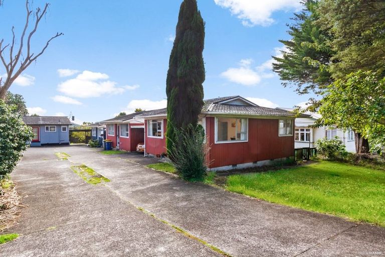Photo of property in 1/3141 Great North Road, New Lynn, Auckland, 0600