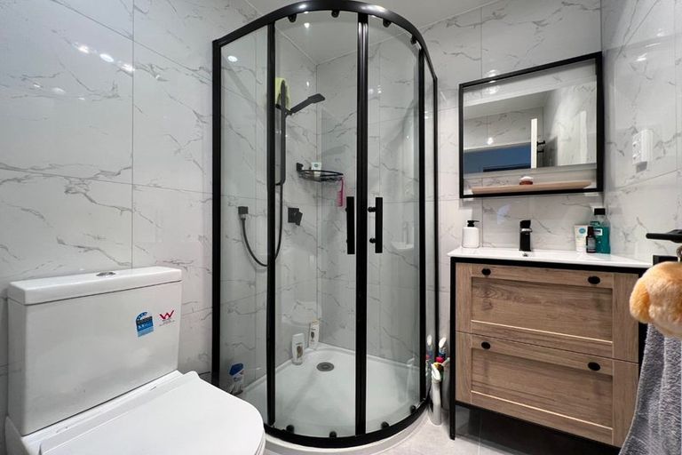 Photo of property in 2 Pasla Close, Papakura, 2110