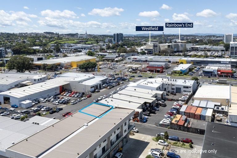 Photo of property in 4/9 Freeman Way, Manukau, Auckland, 2104