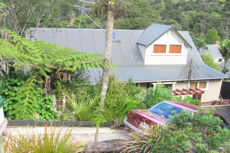 Photo of property in 35 Warner Park Avenue, Laingholm, Auckland, 0604